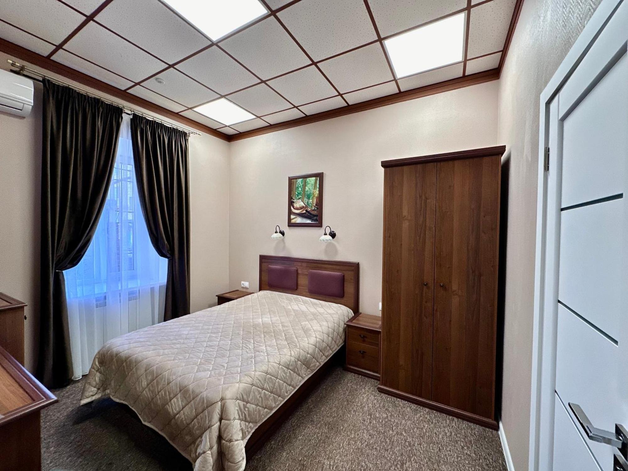 Hotel Korona 克洛佩夫尼茨基 外观 照片